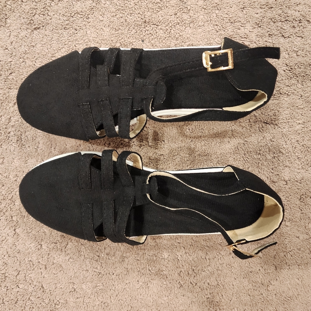 Womens shoes
